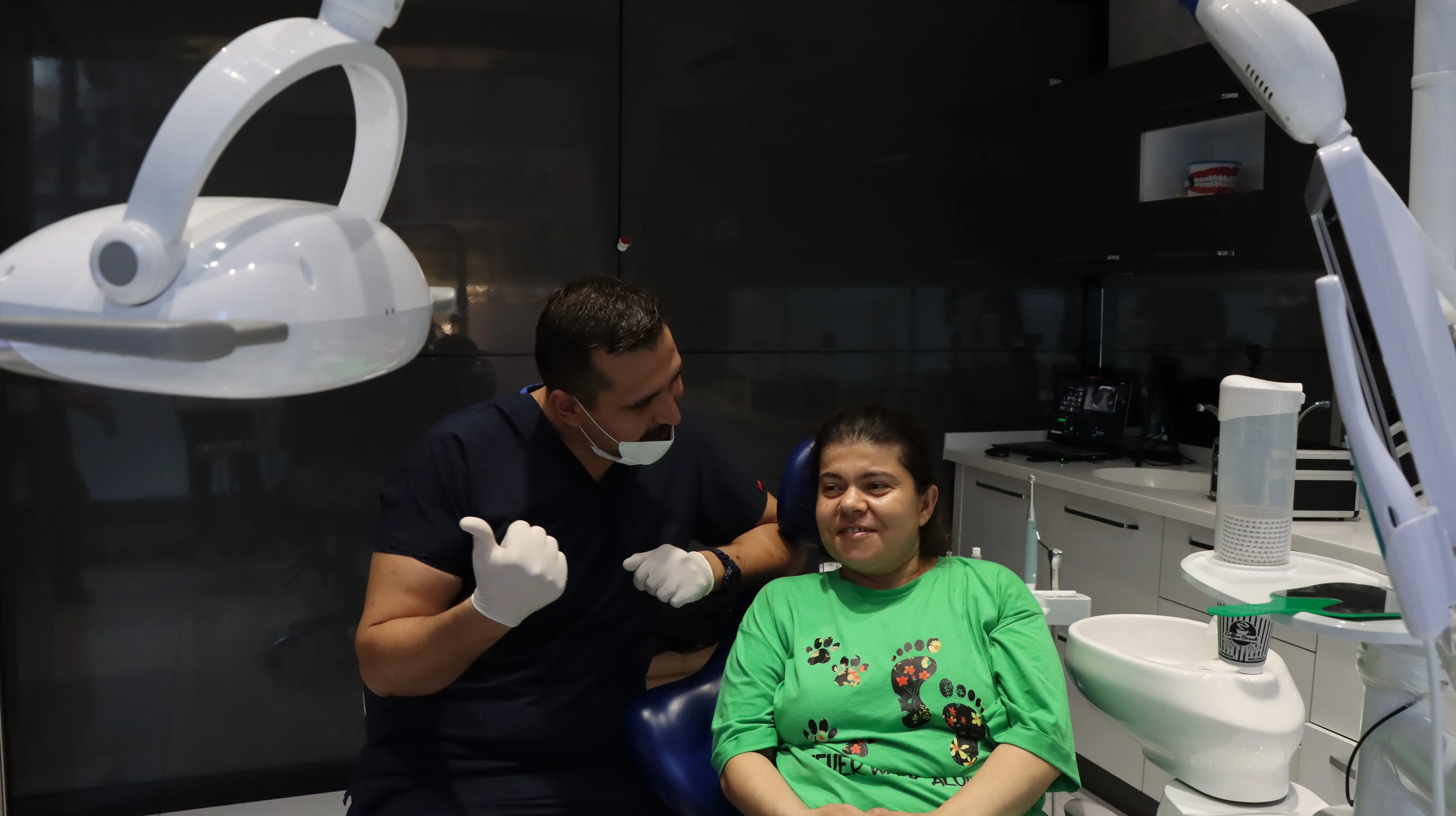 Completed dental bridge restoration at Yayla Dental Bahçelievler